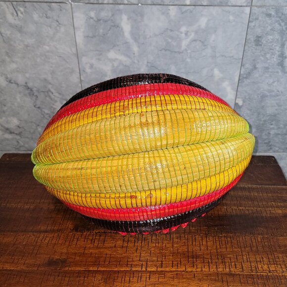 Fruit Basket Made by Uros People from the Floating Villages of Lake Titicaca - Picture 6 of 6